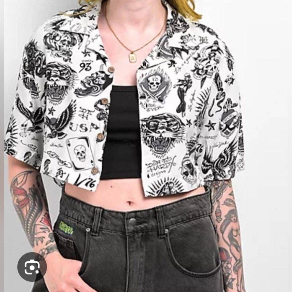 NWT Y2K Ed Hardy Women's White and Black Crop-top Grunge